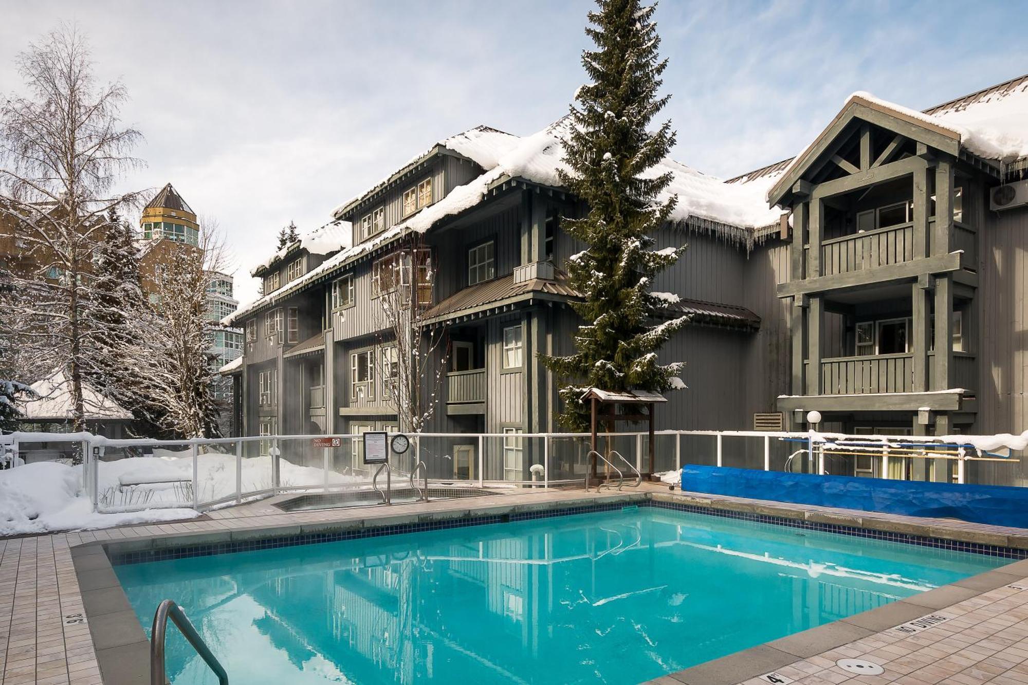 Glacier Lodge Уислър Стая снимка